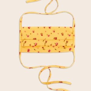 Bundle of 3 Reformation Face Masks-like new condition